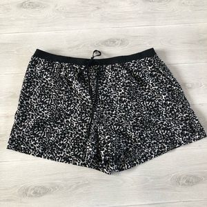Audrey & Celine Shorts